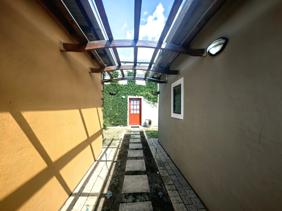 3 Bedroom Property for Sale in Waterval East North West